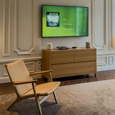 脚付きリビング・TVボード｜掃除ロボットが入れる家具の高さ