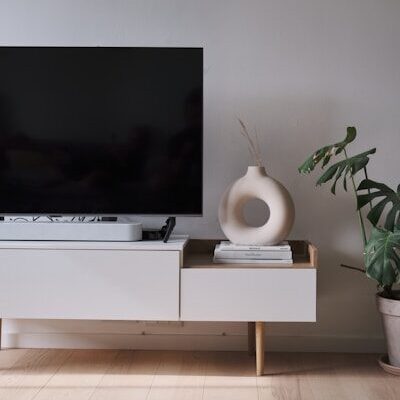 脚付きテレビ台・リビングボード｜掃除ロボットが入れる家具の高さ